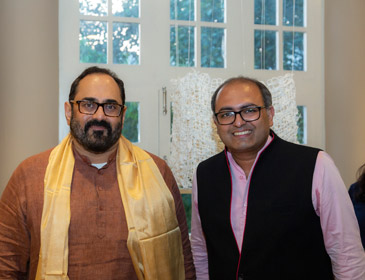 Mr. Uday Jain, Director, Dhoomimal Gallery (left) with Mr. Rajeev Chandrashekhar, Honorable Minister of State